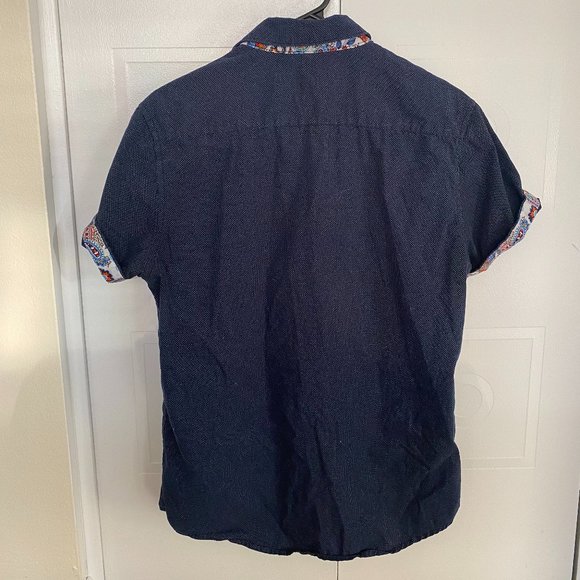 Button Up - Picture 2 of 3